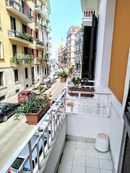 View Sea Room - Appartamento Condiviso Бари Экстерьер фото